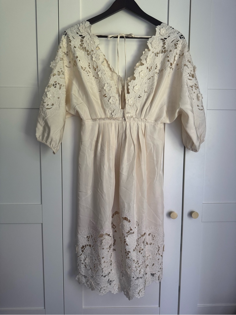 BCBGMAXAZRIA Runway 100% Silk Embroidered Lace Midi Dress Ivory XXS Bridal
